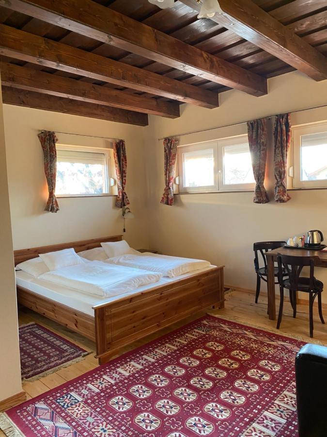 Bed and Breakfast Aurora Panzio à Bük Extérieur photo