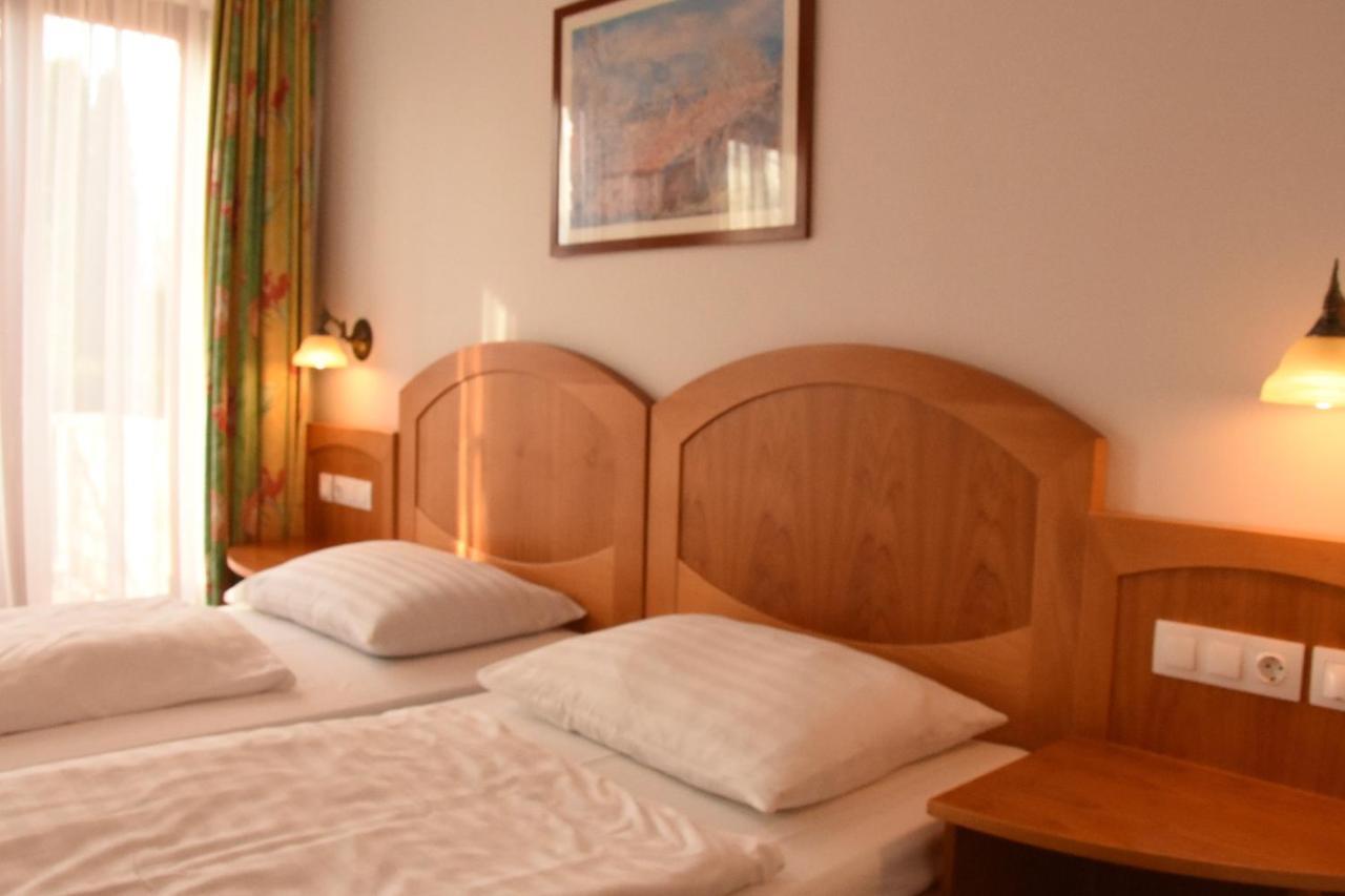 Bed and Breakfast Aurora Panzio à Bük Extérieur photo